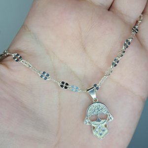 Collar Quiet Tree