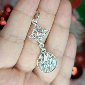 Colgante doble protección